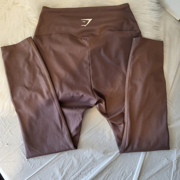 Gymshark High-Waisted Leggings Capris  in Tan, Size Small - Picture 5 of 5